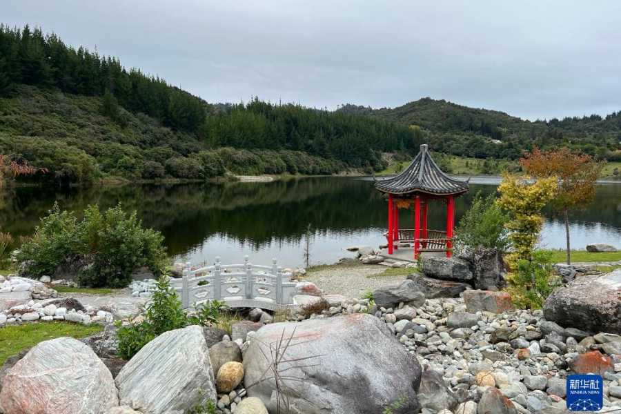 這是4月29日拍攝的新西蘭羅斯華人淘金紀(jì)念公園一角。新華社發(fā)（沃爾特 攝）