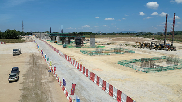 哥打巴魯車站施工現(xiàn)場。中國交通建設(shè)有限公司供圖