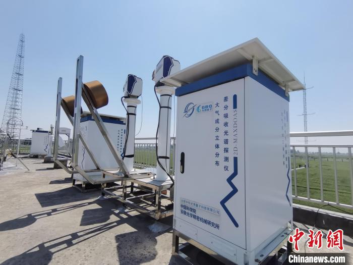 壽縣國(guó)家氣候觀象臺(tái)內(nèi)各種觀測(cè)設(shè)備?！侨?攝
