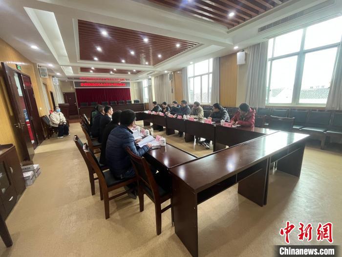 寧波大學(xué)東海研究院召開相關(guān)工作會議。(資料圖) 寧波大學(xué)東海研究院供圖