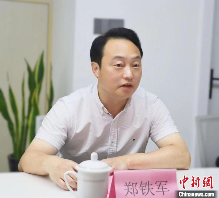 寧德市臺(tái)港澳辦主任鄭鐵軍講話?！窃式?攝