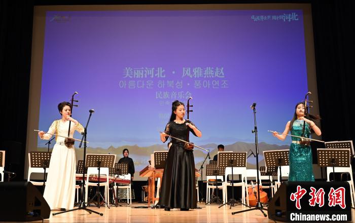 圖為音樂會現(xiàn)場?！∈谞栔袊幕行墓﹫D