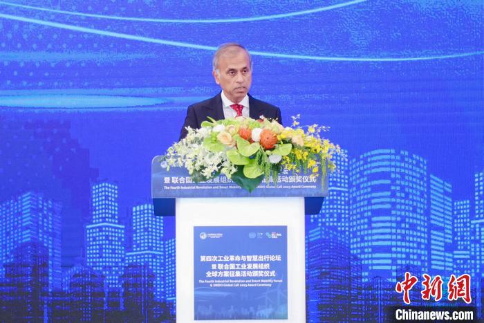 聯(lián)合國駐華協(xié)調(diào)員常啟德發(fā)表演講。