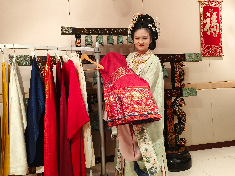馬耳他中國(guó)文化中心的漢服展示。馬耳他中國(guó)文化中心供圖