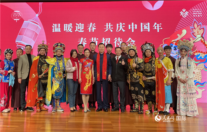 當(dāng)?shù)貢r(shí)間2月5日晚，中國(guó)駐美國(guó)大使館舉辦僑學(xué)界專場(chǎng)春節(jié)招待會(huì)。 人民網(wǎng)記者 李志偉攝