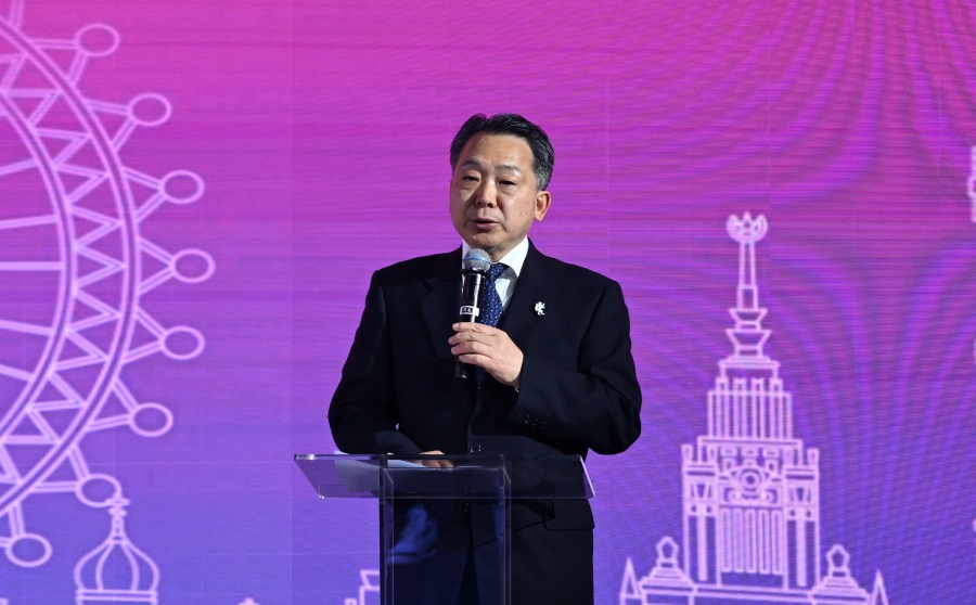 1.中國人民對外友好協(xié)會副會長袁敏道在第四屆“中俄青年同走友誼路”活動上致辭。主辦方供圖