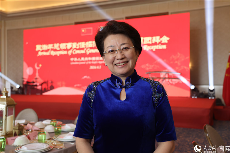 中國(guó)駐迪拜第十一任總領(lǐng)事歐渤芊。人民網(wǎng) 閆夢(mèng)攝