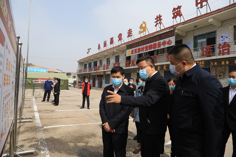 張農(nóng)壽在晉源街道北瓦窯村調(diào)研抓黨建促基層治理能力提升專項(xiàng)行動(dòng)落實(shí)工作。