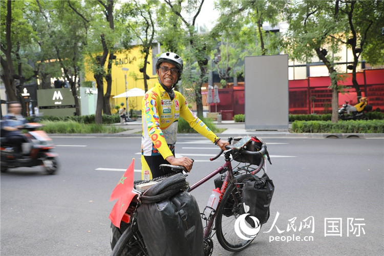 摩洛哥自行車運(yùn)動(dòng)員卡里姆·穆斯塔。人民網(wǎng)記者 翟轉(zhuǎn)麗攝