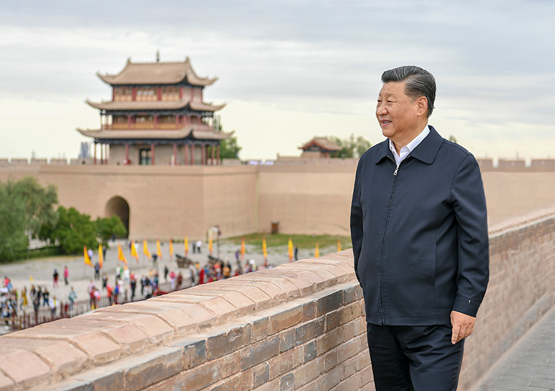2019年8月20日，習(xí)近平總書記來到甘肅嘉峪關(guān)關(guān)城，登上城樓察看關(guān)城整體面貌，聽取河西走廊長(zhǎng)城、關(guān)隘歷史文化情況介紹。