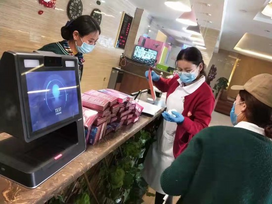 （12.22衛(wèi)生健康·配圖）黃河源頭，醫(yī)(6504218)-20201222103729.jpg