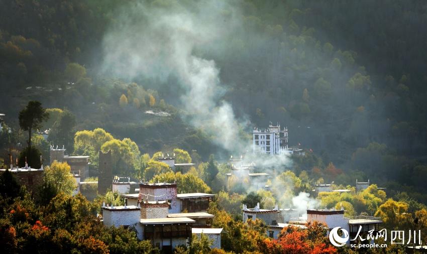 丹巴美景。李永安攝