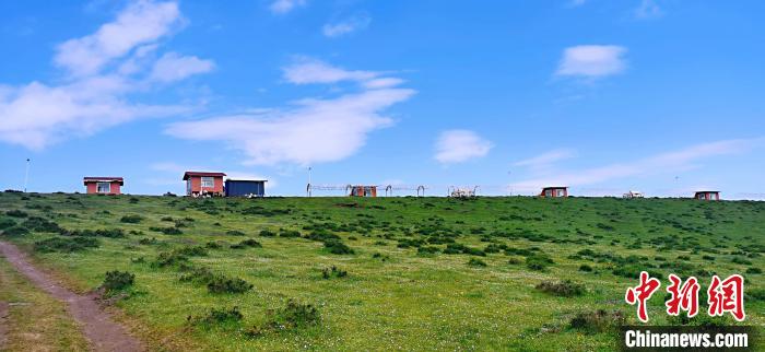 圖為地處同仁市加吾鄉(xiāng)東維村的農(nóng)家樂(lè)。　韓麗 攝
