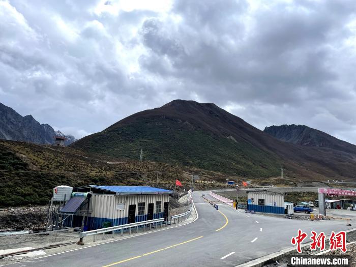 西藏邊境警察：守護G219！在移動方艙的青春堅守