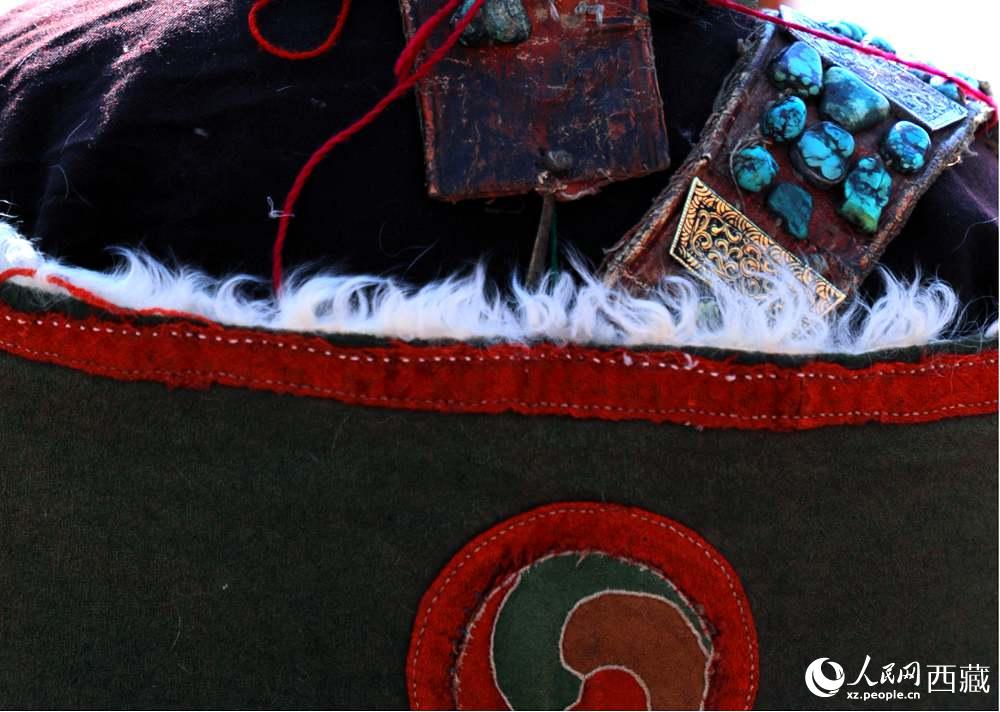 “飛天服飾”細節(jié)展示。 人民網 李海霞攝