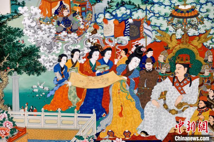 圖為5月16日，展覽中的新創(chuàng)唐卡作品(局部)?！±盍?攝