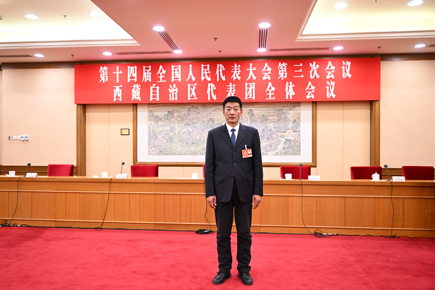 全國人大代表、國網(wǎng)拉薩供電公司城區(qū)供電服務(wù)中心帶電作業(yè)保電班副班長扎西尼瑪。次吉美朵攝